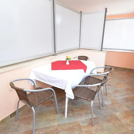 Apartment Blue 324 *