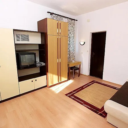 Blue 324 Apartment *