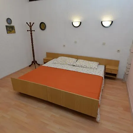 Blue 324 Apartment *