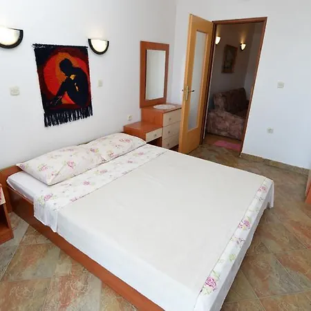 Apartment Blue 324 *